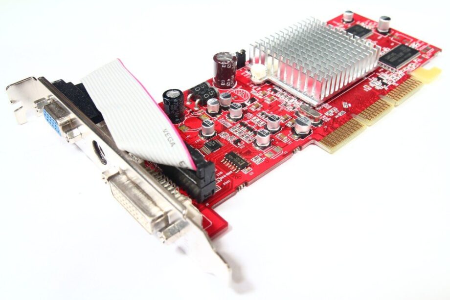 CLUB3D ATI Radeon 9250 128MB R92LE V1.3 128MB , CGA-9258ATD