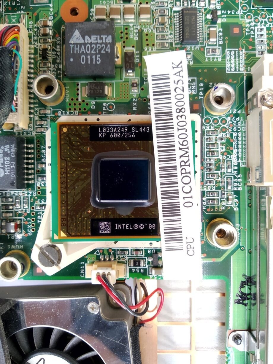 Intel Mobile Pentium III 600MHz 256KB Cache 01COPRM60J CPU - SL443