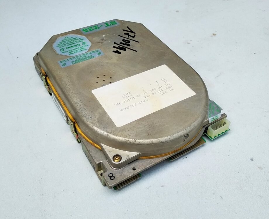 Seagate ST-225 20MB MFM ST412 525in Half-Height HDD - ST-225