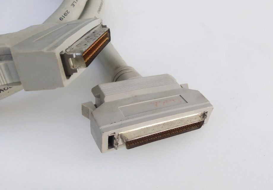 AVL PUMA PC Connection Cable - SCSI III HD68 68-Pin 2m - AVL-PCCABLE