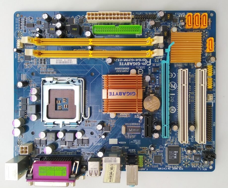 GIGABYTE GA-G31M-ES2L REV11 Socket 775 mATX Intel G31 - GA-G31M-ES2L_R11