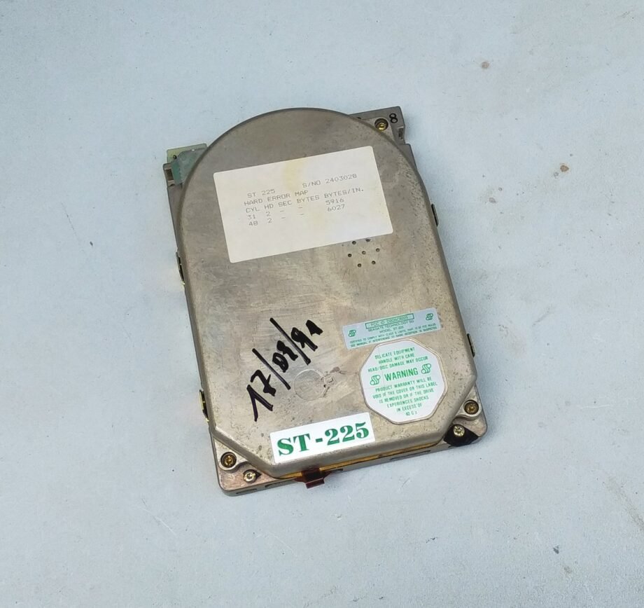Seagate ST-225 20MB MFM ST412 525in Half-Height HDD - ST-225