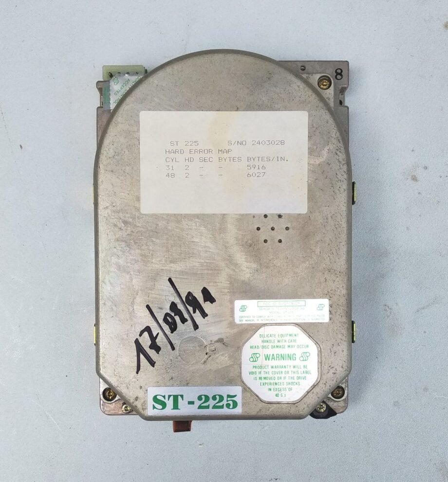 Seagate ST-225 20MB MFM ST412 525in Half-Height HDD - ST-225
