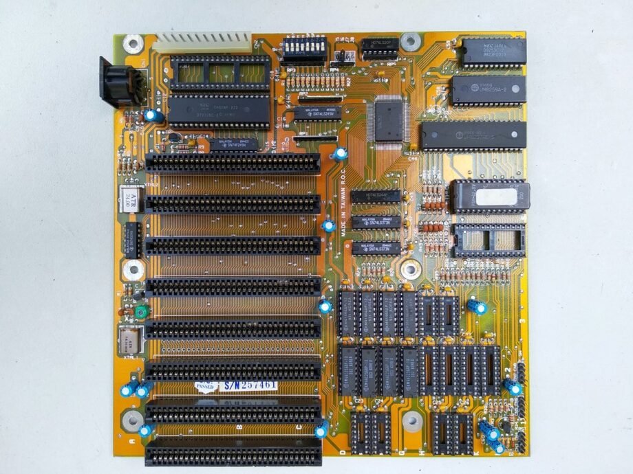 SNB-M004A Turbo XT MB 12MHz 8x ISA VDL C1 V20 D70108C-8 1989 - SNB-M004A