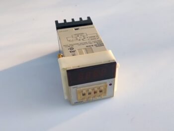 OMRON H5CN-XAN Digital Timer 4-Digit Display Panel Mount H5CN - H5CN-XAN