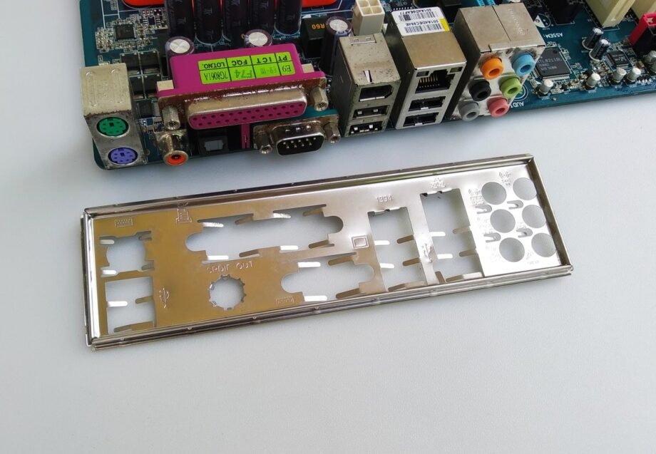 GA-M56S-S3 REV 10 IO Shield Blende IO Plate - GA-M56S-S3_IO