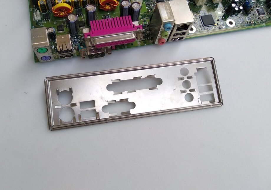 Intel D865PERL IO Shield C41049-001 - C41049-001
