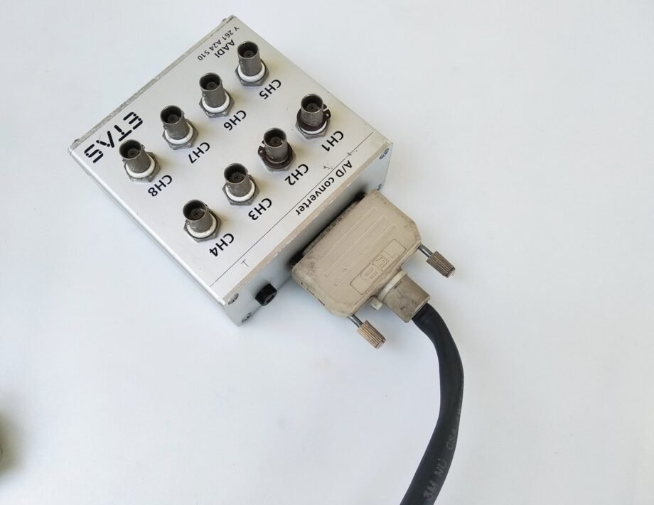ETAS K55 Y 261 A24 581 INCA VADI BNC to DB25 AD Cable 2m - Y-261-A24-581